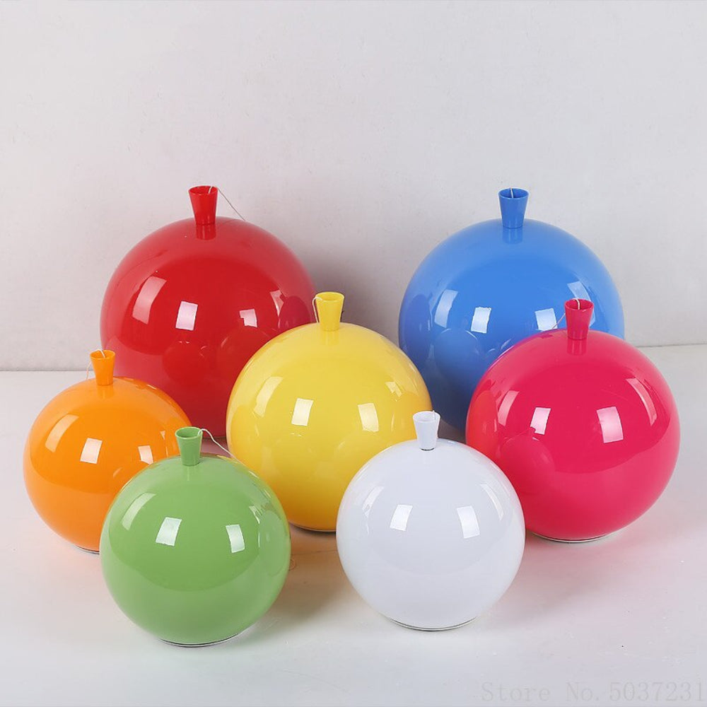 Balloon-shaped ceiling light - modern light for stylish rooms
